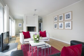 Apartment, 2 Bedrooms, Private Bathroom | Living room | TV - Hotel Copenhagen (Copenhagen)