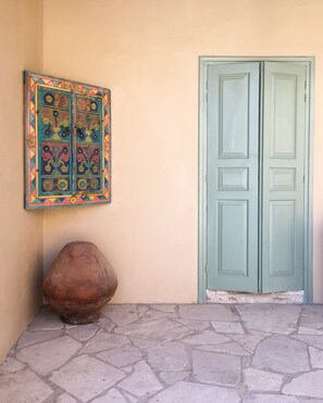 Pintu masuk interior