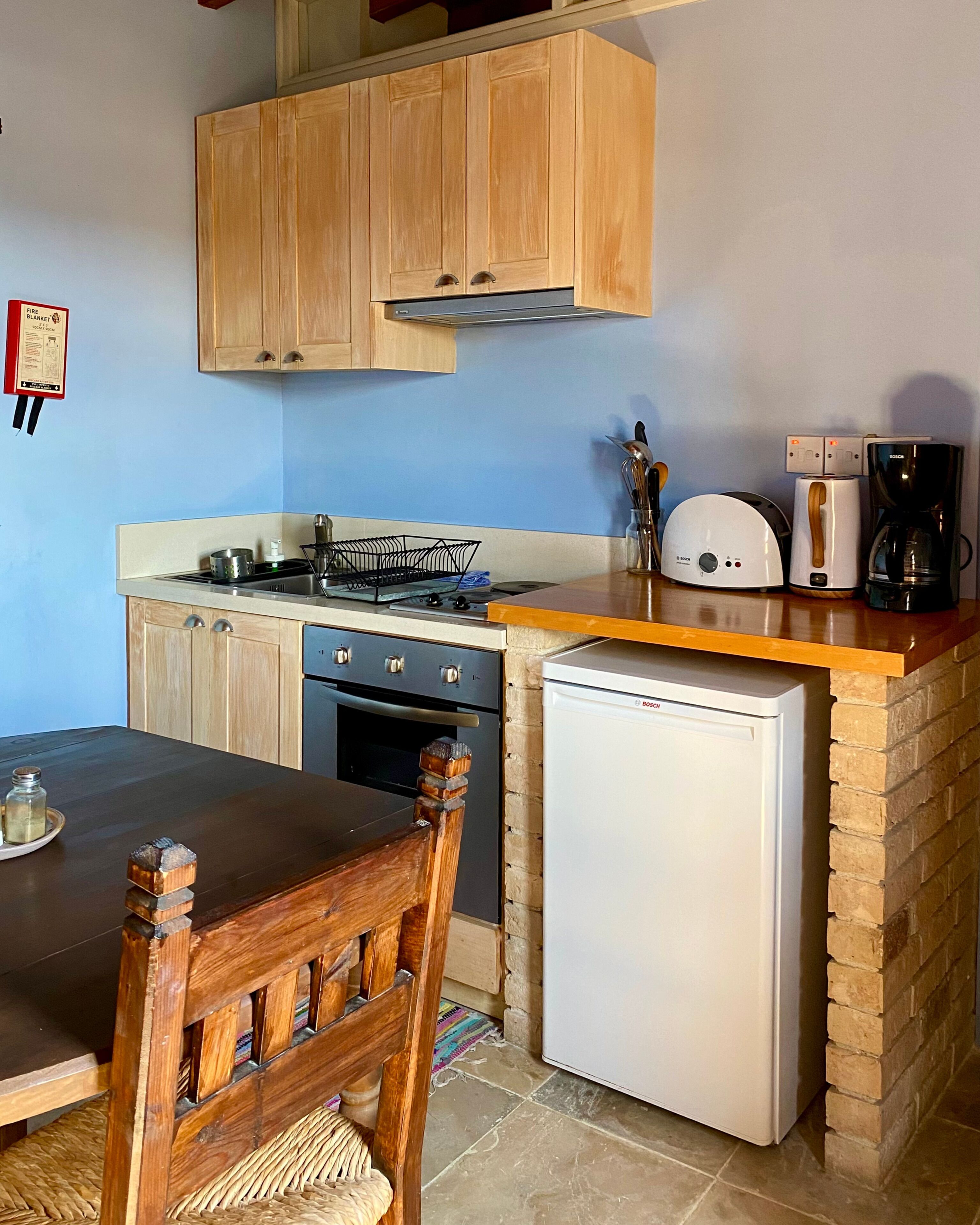 apartment, 1 bedroom | private kitchen | full-sized fridge, oven, stovetop, coffee/tea maker