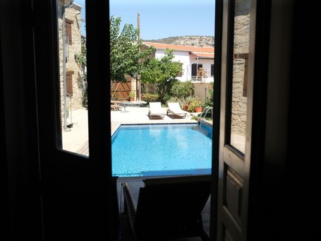 Evkarpos Country House