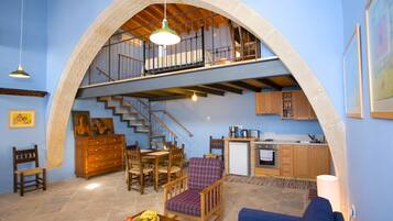 Apartment, 1 Bedroom | Private kitchen | Full-size fridge, oven, stovetop, coffee/tea maker