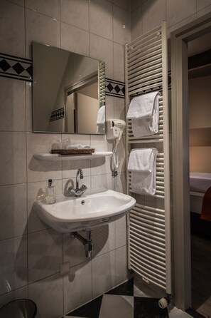 Bathroom - Hotel & Restaurant De Limbourg (Sittard)