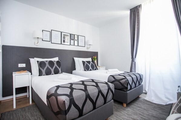 Deluxe Double Room, 1 Queen Bed | Blackout drapes, soundproofing, iron/ironing board, free WiFi