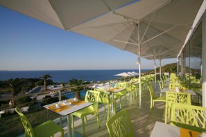 Lunch and dinner served, pool views 