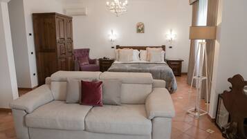 Studiosuite, Whirlpool (Suite del Golfo)