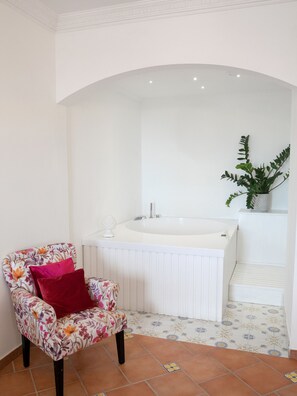 Suite Studio, bain à remous (Suite del Golfo) | Bain à remous privé