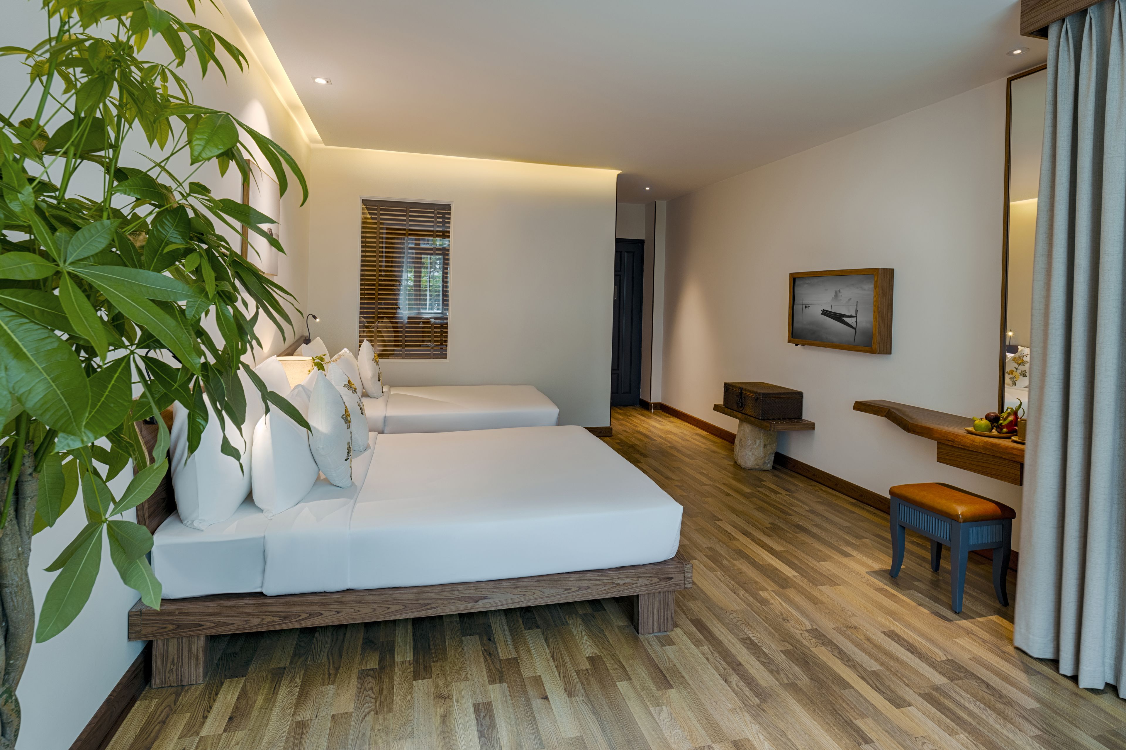 family suite | premium bedding, in-room safe, desk, free wifi