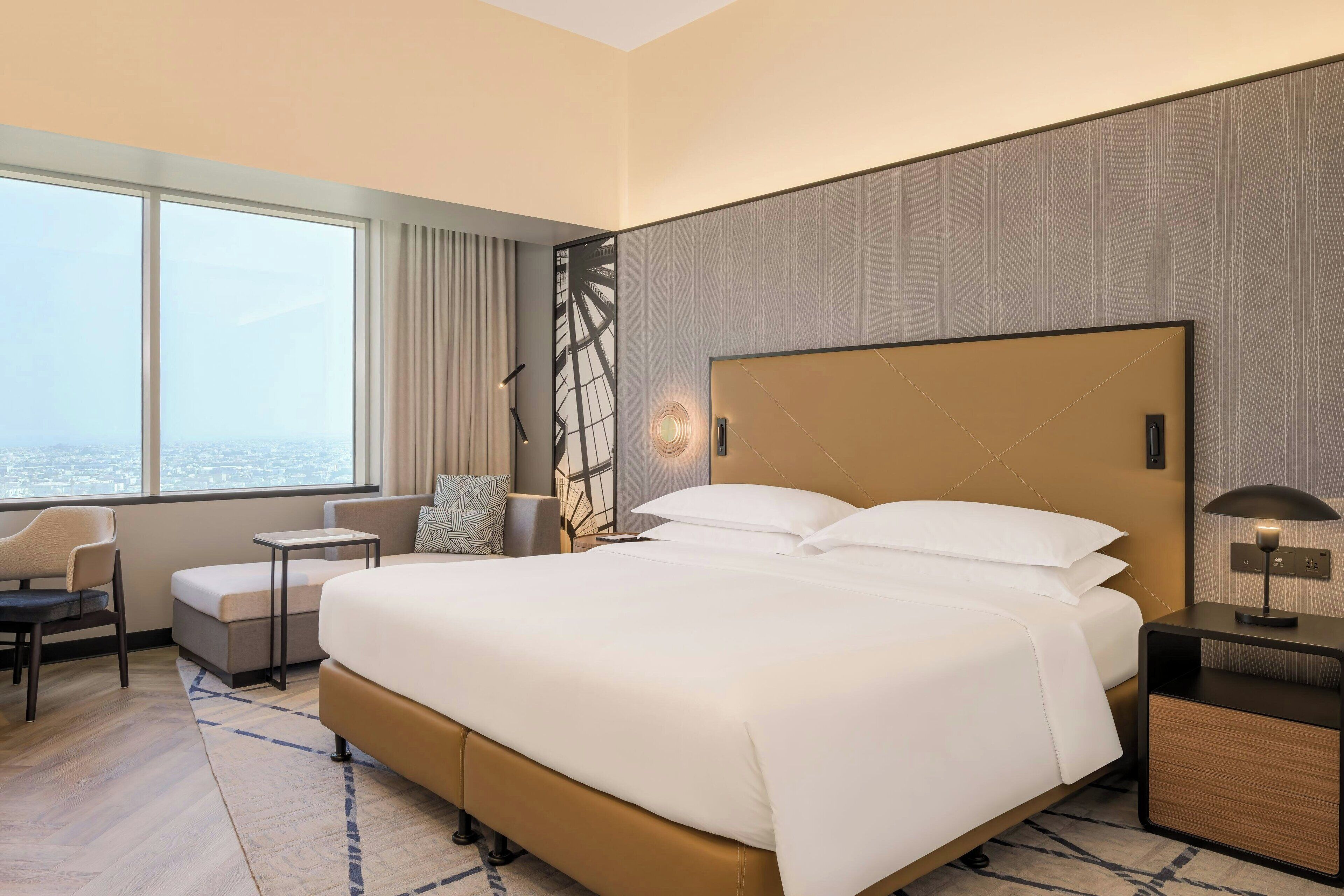 Allergikerbettwaren, Daunenbettdecken, Pillowtop-Betten, Minibar