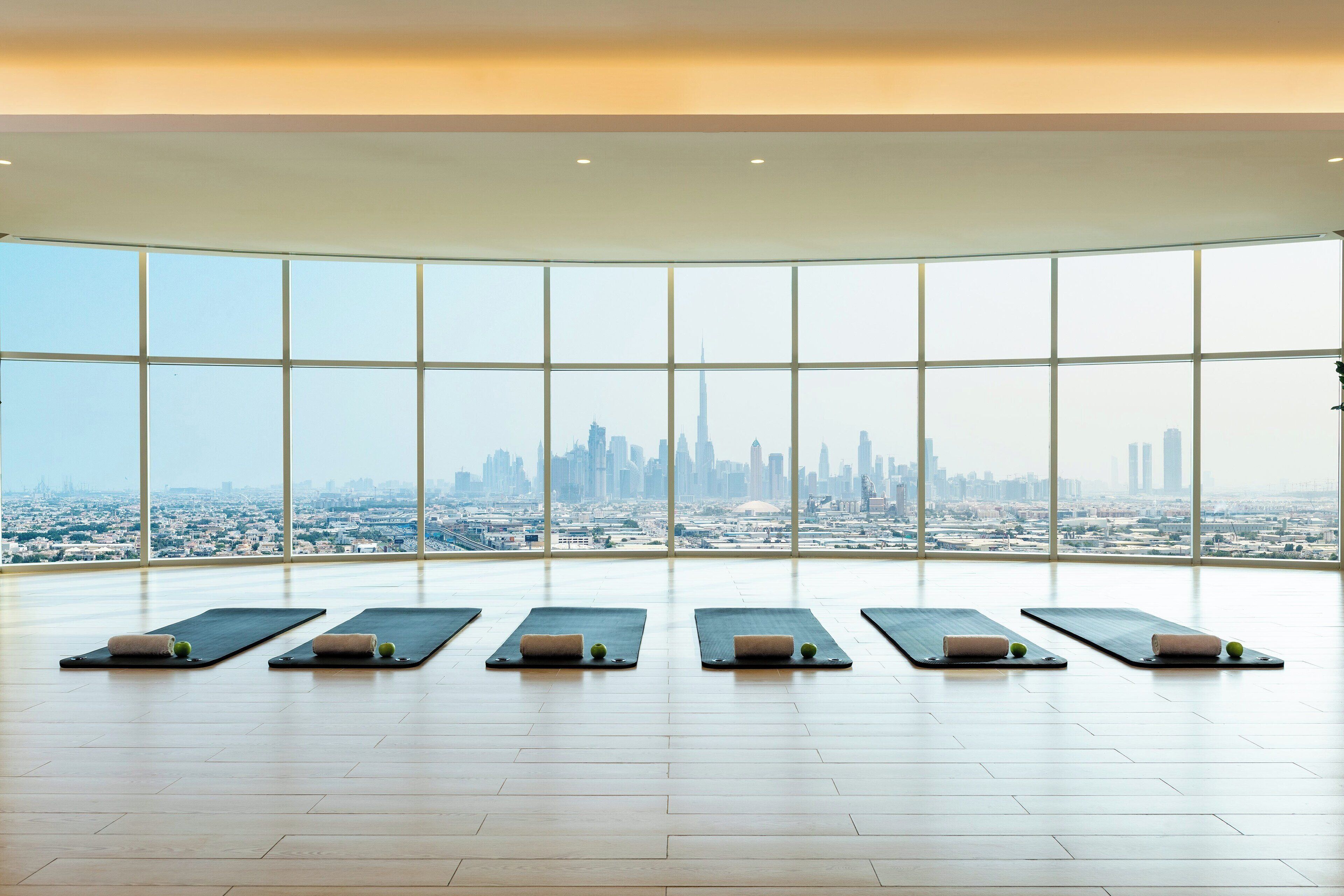 2 bars/lounges, sports bar, rooftop bar