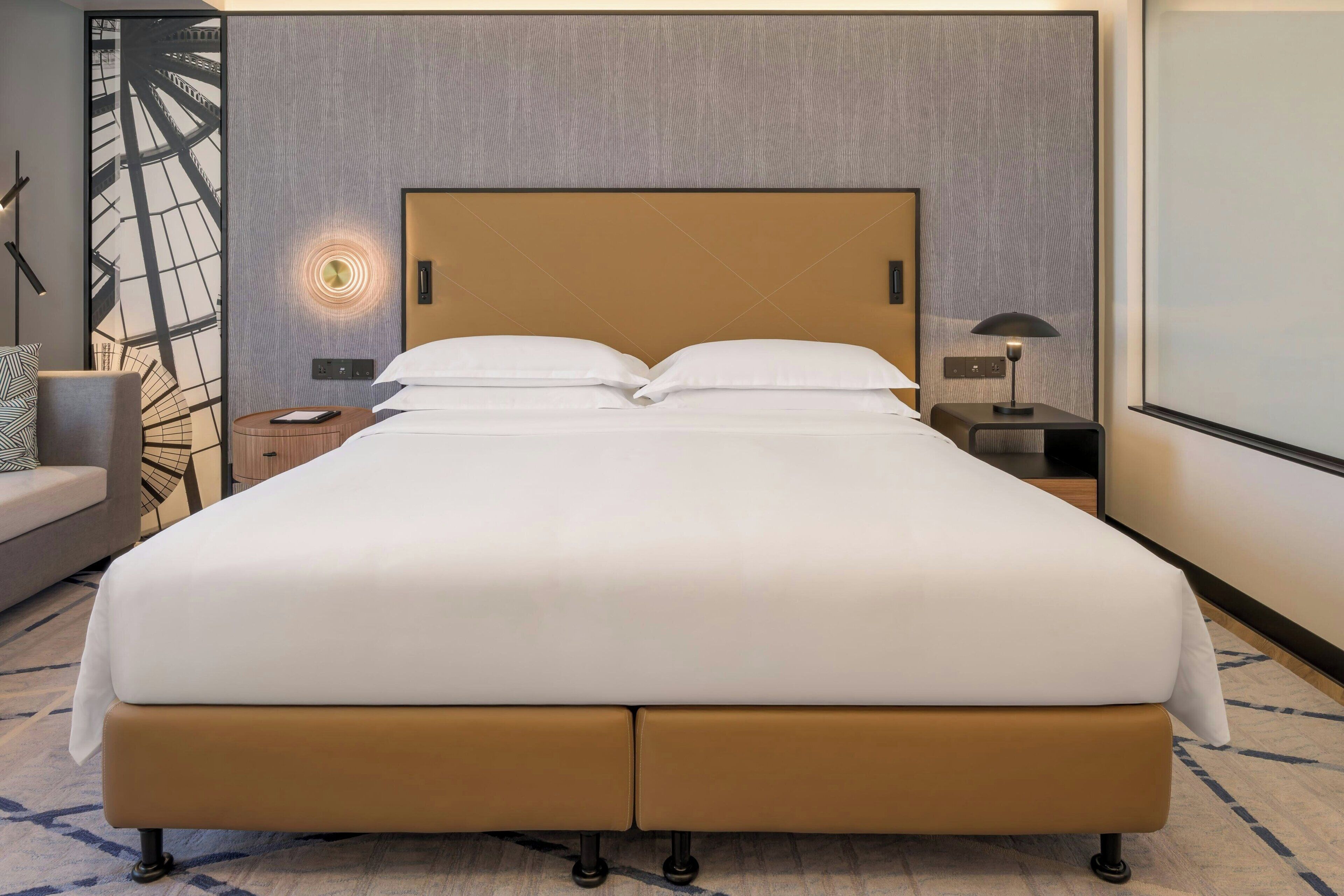 Allergivenligt sengetøj, dundyner, senge med topmadrasser, minibar