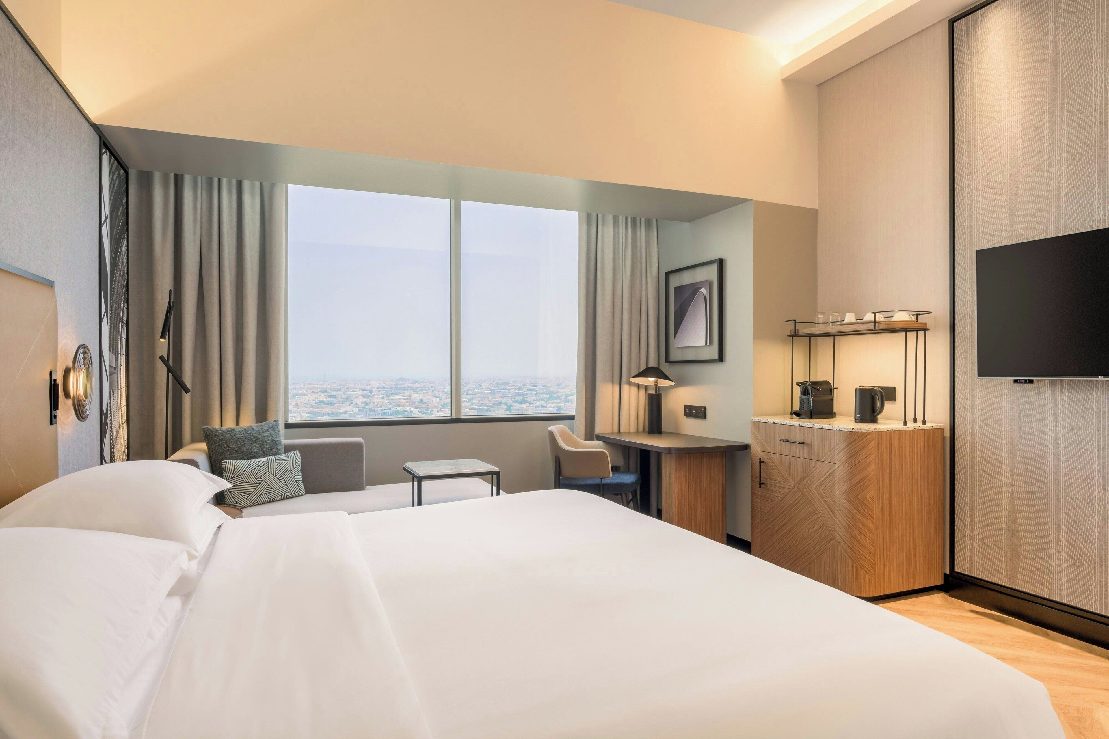 Allergivenligt sengetøj, dundyner, senge med topmadrasser, minibar