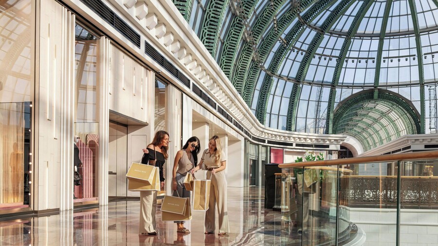 Sheraton Mall of the Emirates Hotel, Dubai
