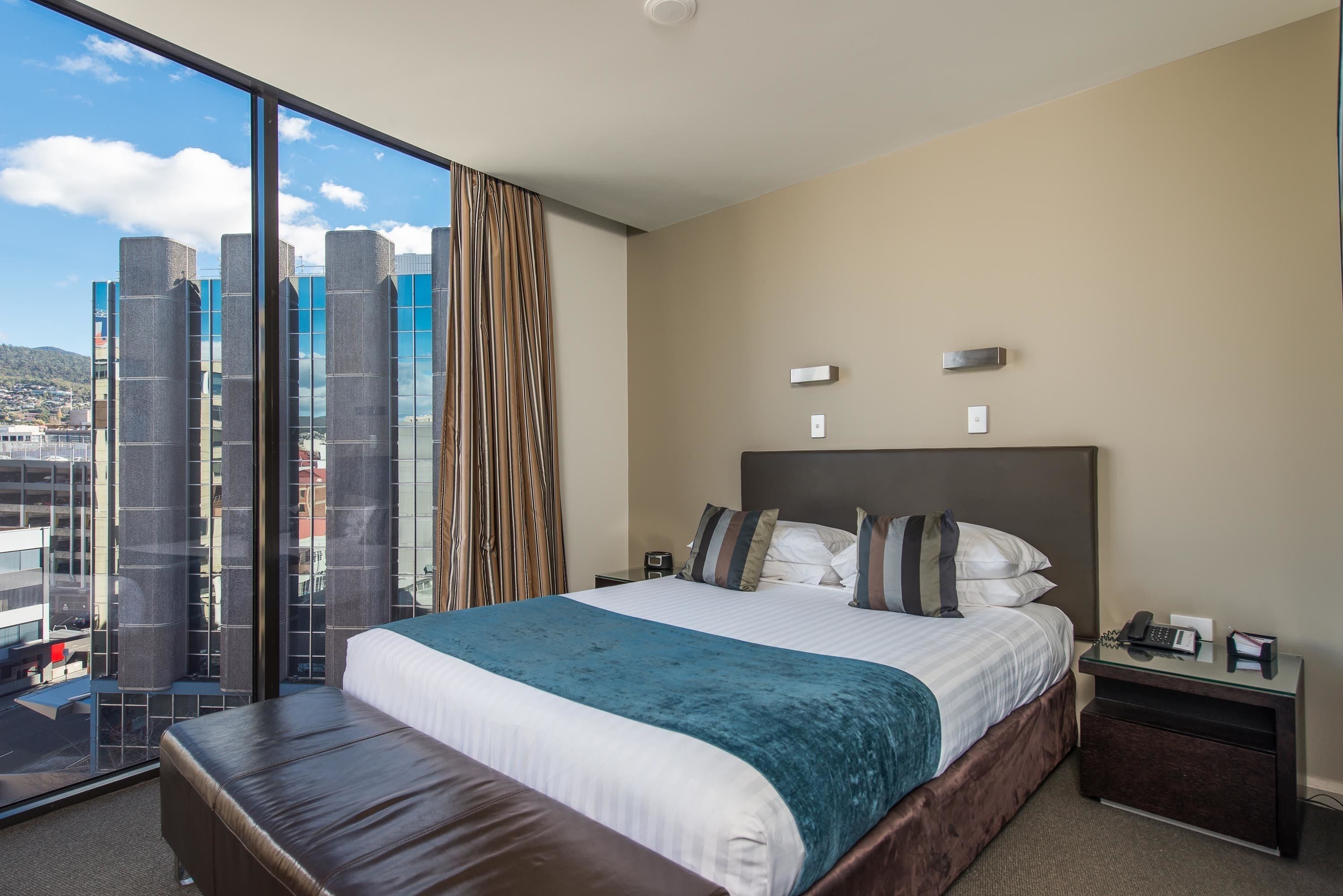 executive queen room | minibar, in-room safe, desk, laptop workspace