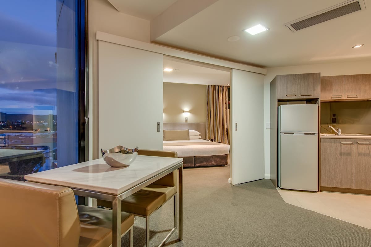 55-inch led tv with digital channels, tv