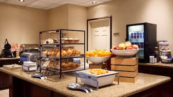 Free daily continental breakfast
