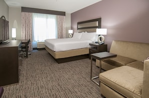 Standard Room, 1 King Bed - Holiday Inn New Orleans Airport North by IHG (Kenner)