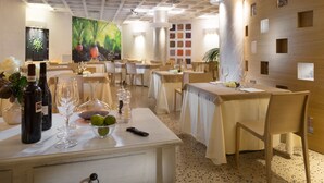 Dining - Palace Hotel, BW Signature Collection (Serravalle)