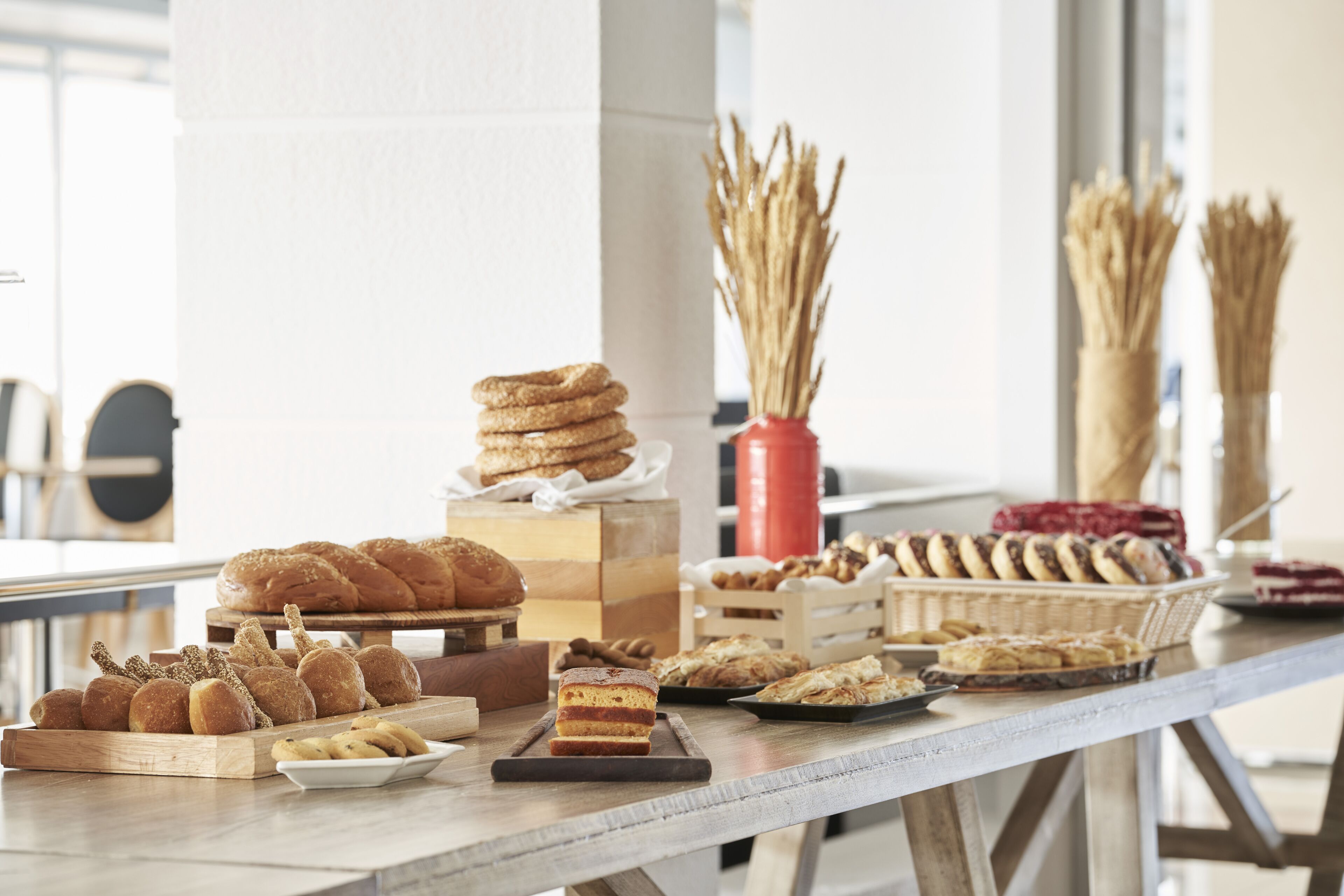 Daily buffet breakfast (EUR 12 per person)