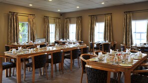 Breakfast, lunch and dinner served - Mohale Lodge (Likalaneng)