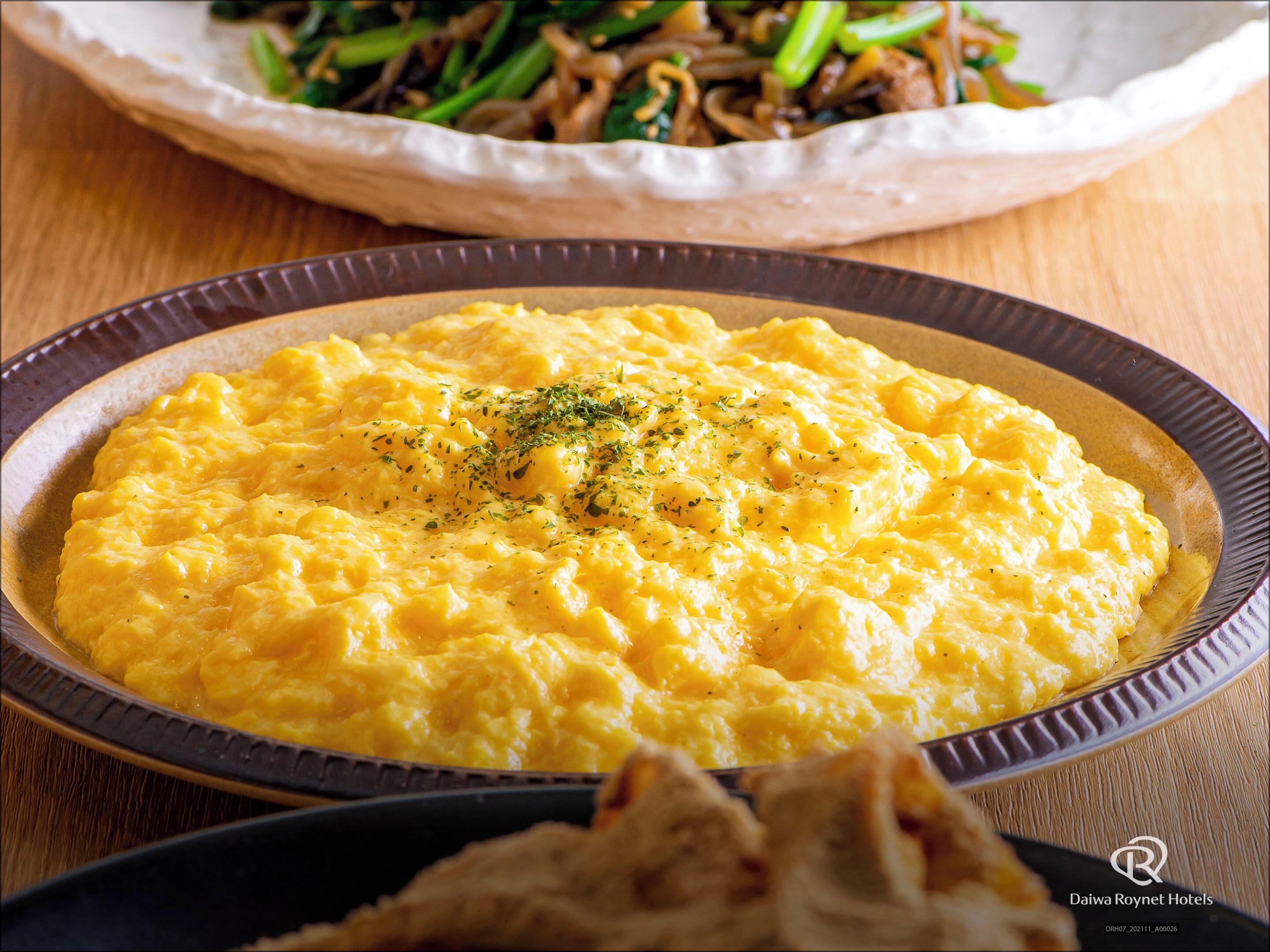 daily buffet breakfast (jpy 1500 per person)