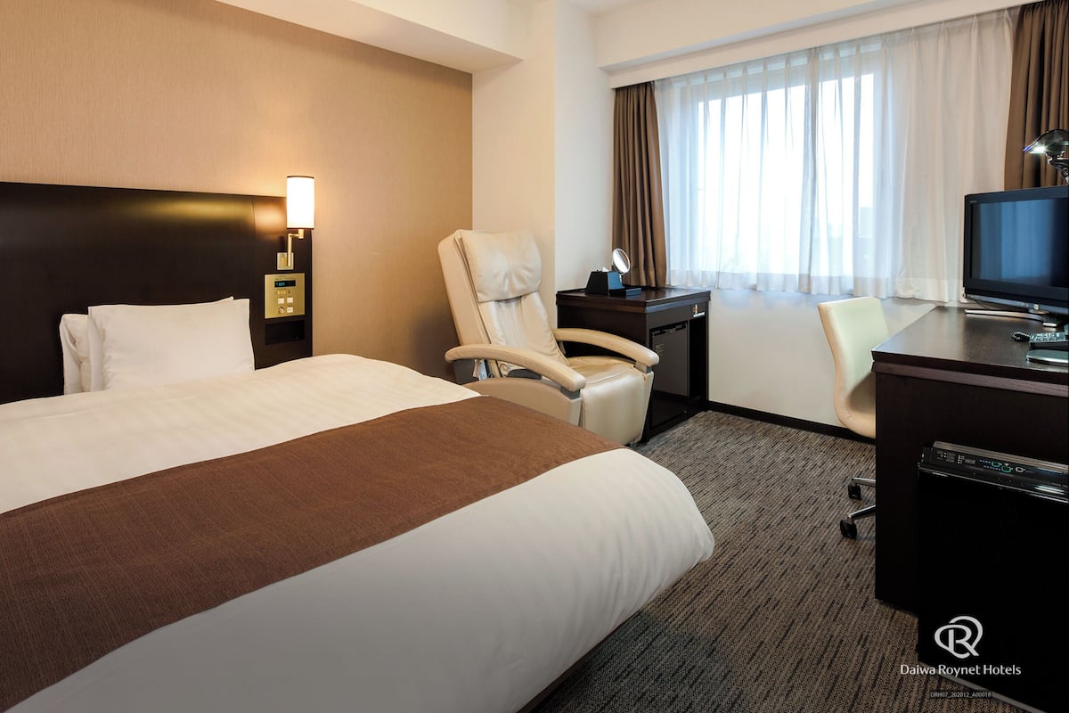 1 bedroom, in-room safe, desk, free WiFi
