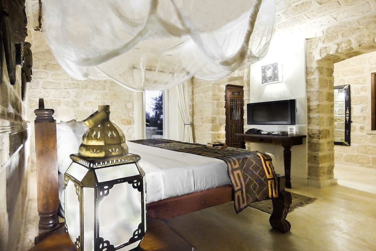 Premium bedding, minibar, in-room safe, individually decorated