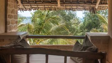 Suite, Sea Facing | Premium bedding, minibar, in-room safe, individually decorated