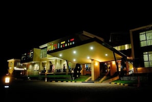 Exterior - Snowcrest Hotel (Arusha)