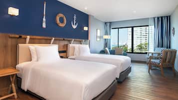 Premium bedding, minibar, in-room safe, desk