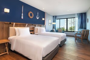 Deluxe Room, 2 Twin Beds | Premium bedding, minibar, in-room safe, desk - Ocean Marina Resort Pattaya Jomtien (Sattahip)