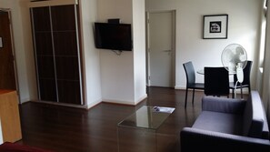 Executive | Living area | LCD TV, DVD player, iPod dock