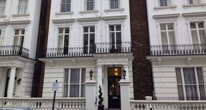 10 Pembridge Gardens