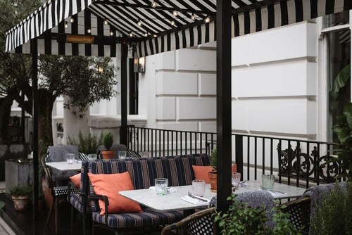 10 Pembridge Gardens