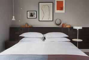 Premium bedding, Select Comfort beds, iron/ironing board
