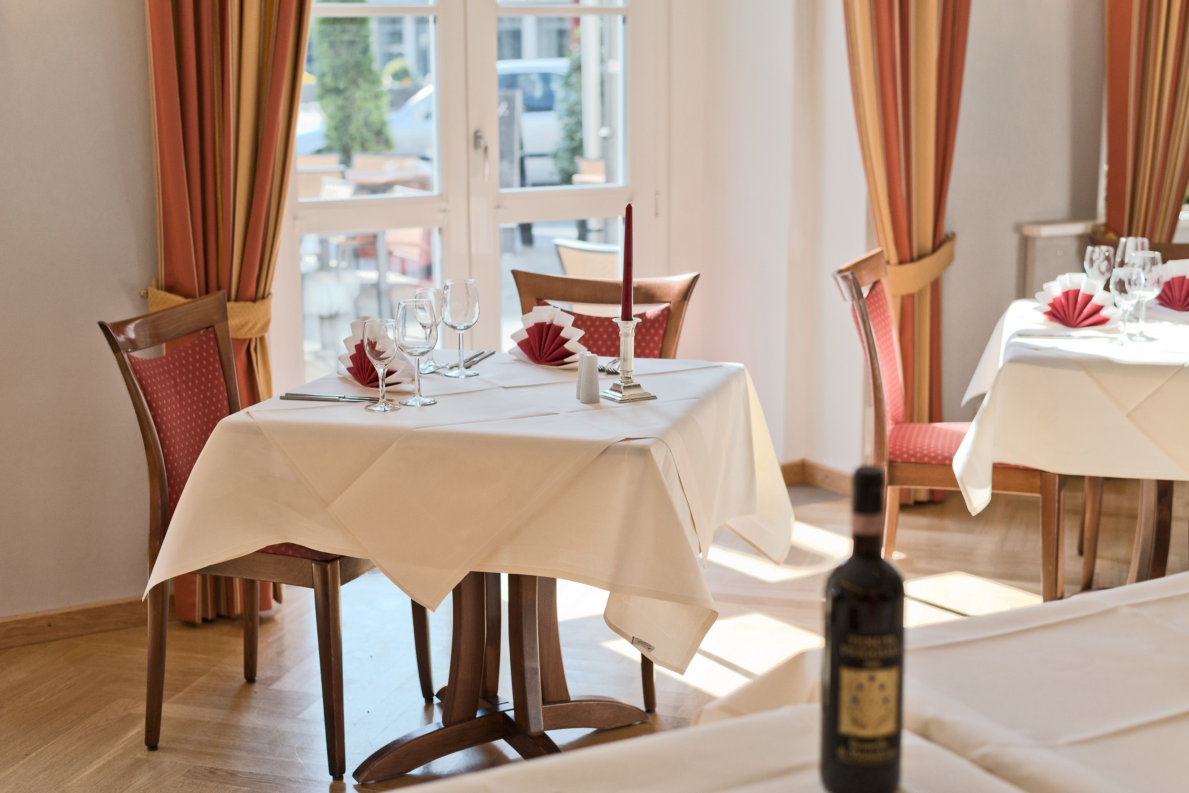 single room | restaurant | breakfast, lunch, dinner served; german cuisine