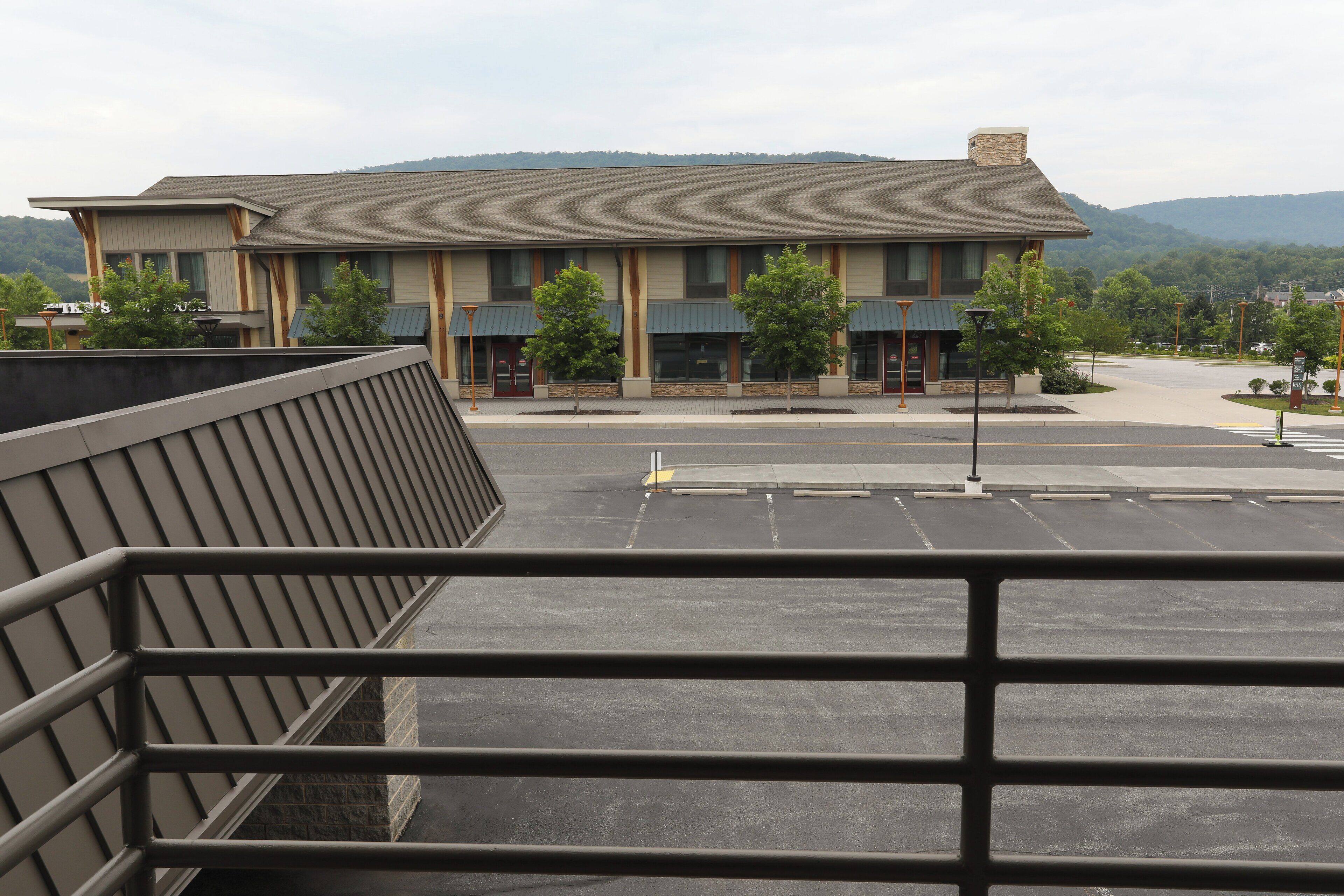 إطلالة من الشرفة