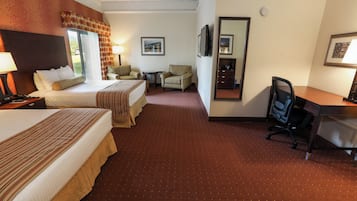 Kamar Deluks, 2 Tempat Tidur Queen (Fairway) | Didekorasi berbeda-beda, meja kerja, dan tirai kedap cahaya