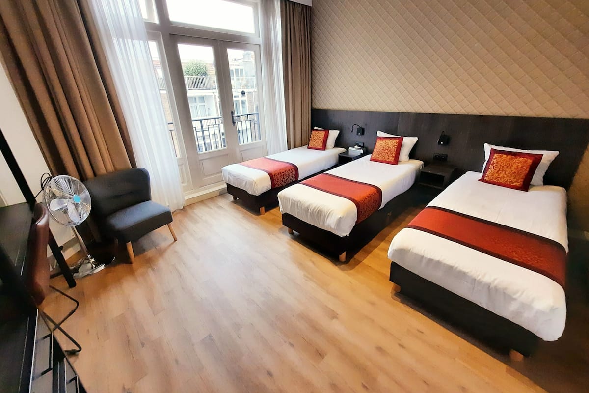 In-room safe, desk, iron/ironing board, free cots/infant beds