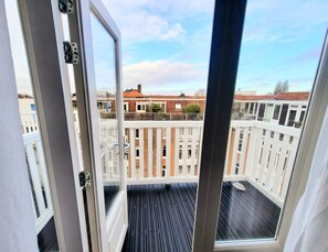 Basic Room, Shared Bathroom | View from room - Hotel Washington (Amsterdam)