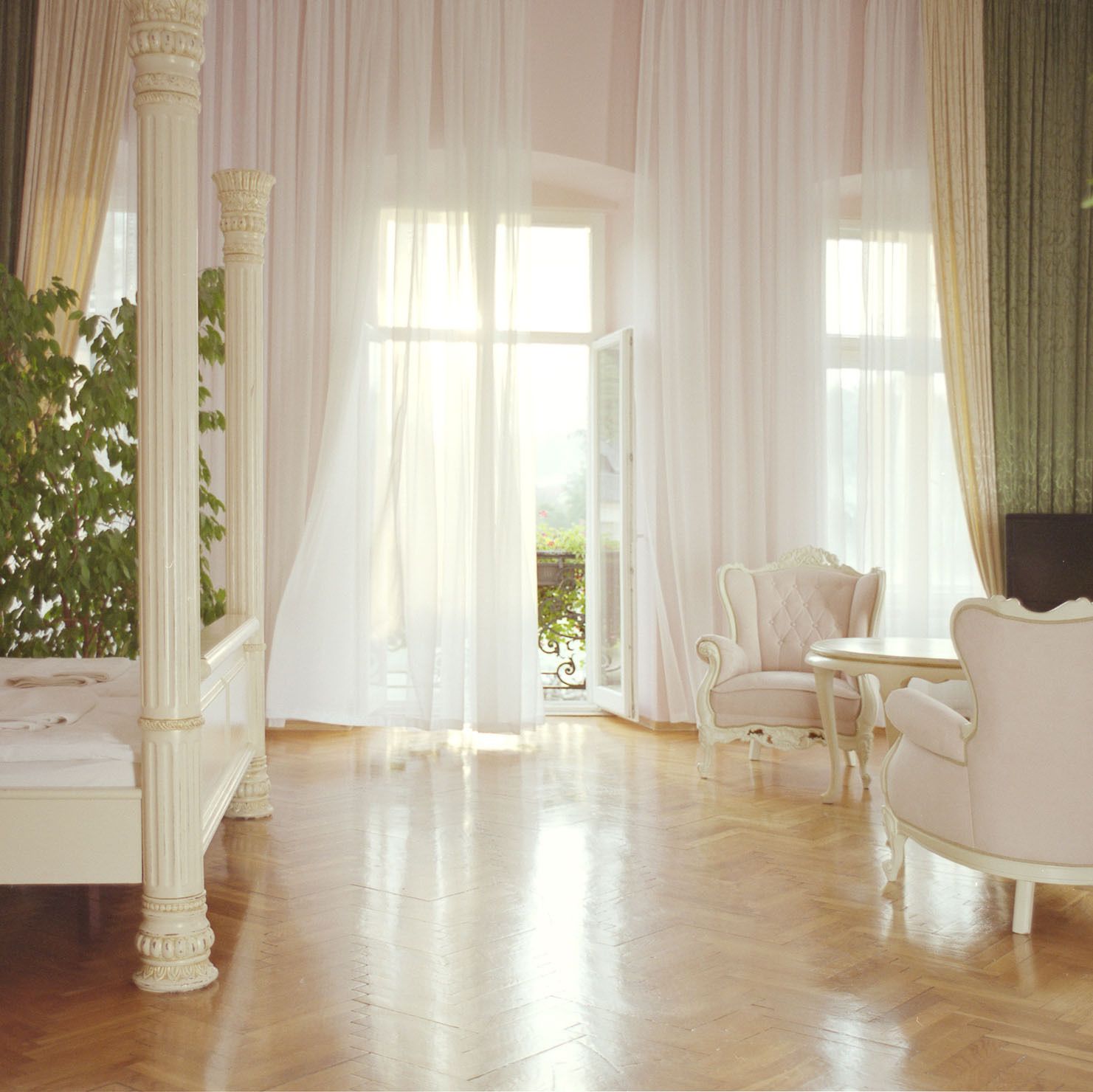 premium double room | living area