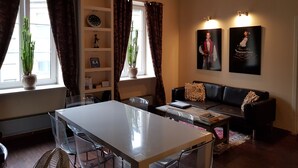 In-room dining - Chmielna Guest House (Warsaw)