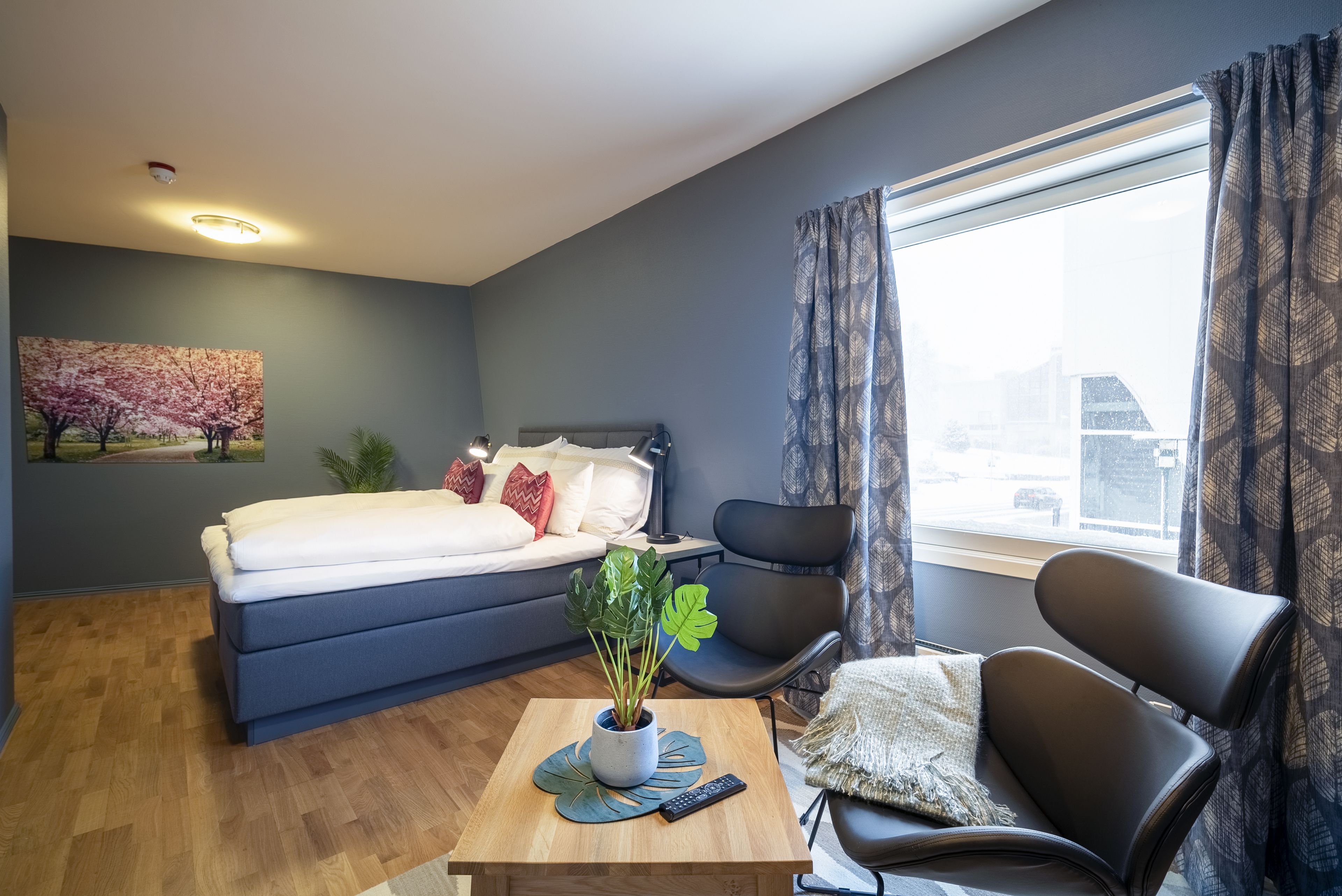 1 bedroom, premium bedding, down duvets, individually decorated