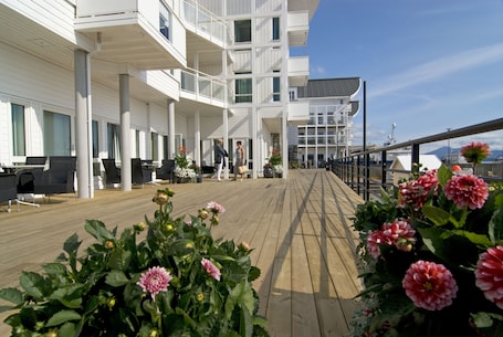 Terrace/patio. Molde Fjordhotell - by Classic Norway Hotels