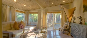 Villa Honeywood Guest House
