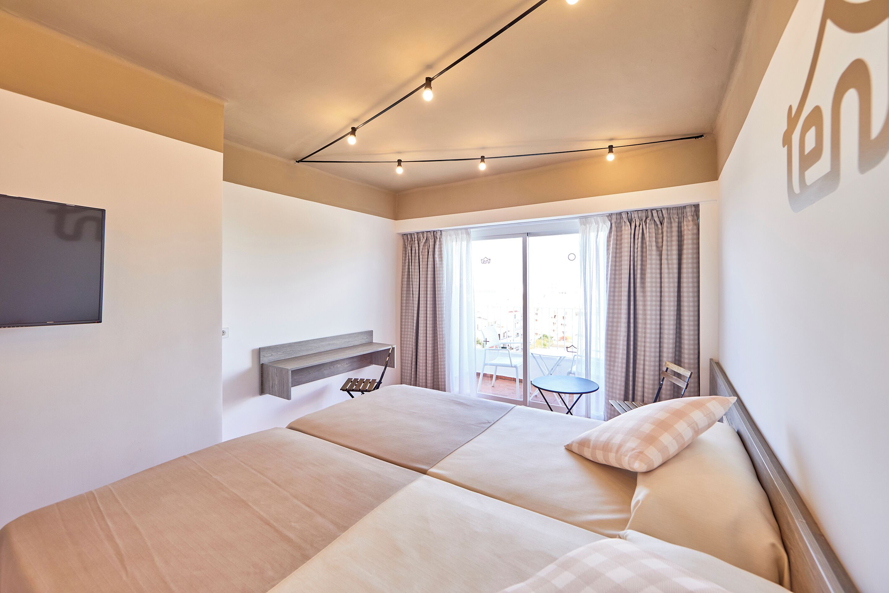 tent Playa de Palma Reviews, Deals & Photos 2026 - Expedia