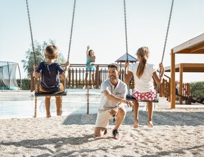 Außen-Kinderspielplatz