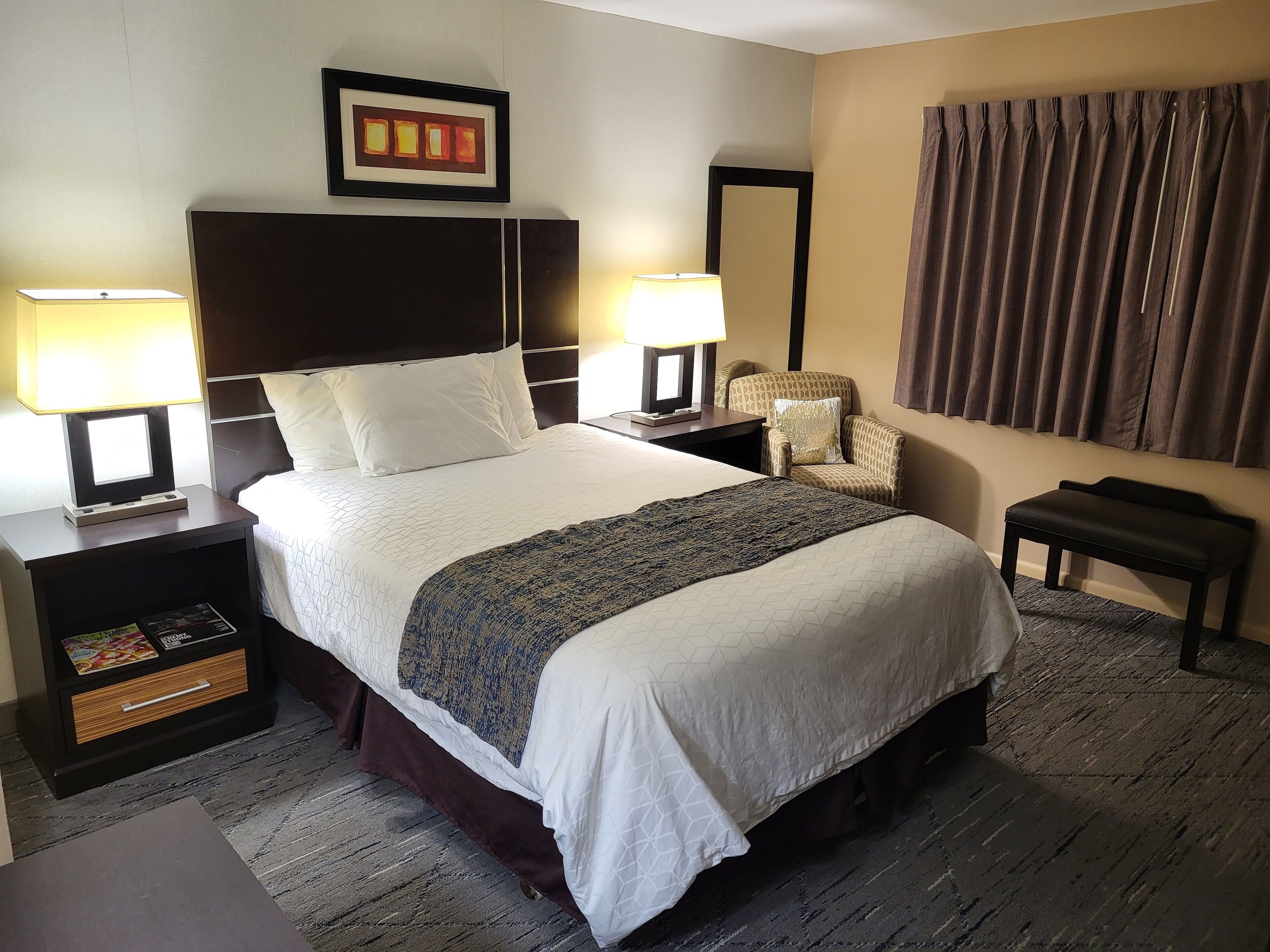 Standard Room | Desk, blackout drapes, free WiFi, bed sheets