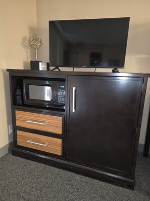 Standard Room, 2 Queen Beds | Desk, blackout drapes, free WiFi, bed sheets