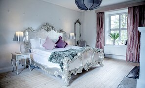 Grand Deluxe Room | Premium bedding, down comforters, pillowtop beds, minibar - GörvÀlns Slott (Jarfalla)