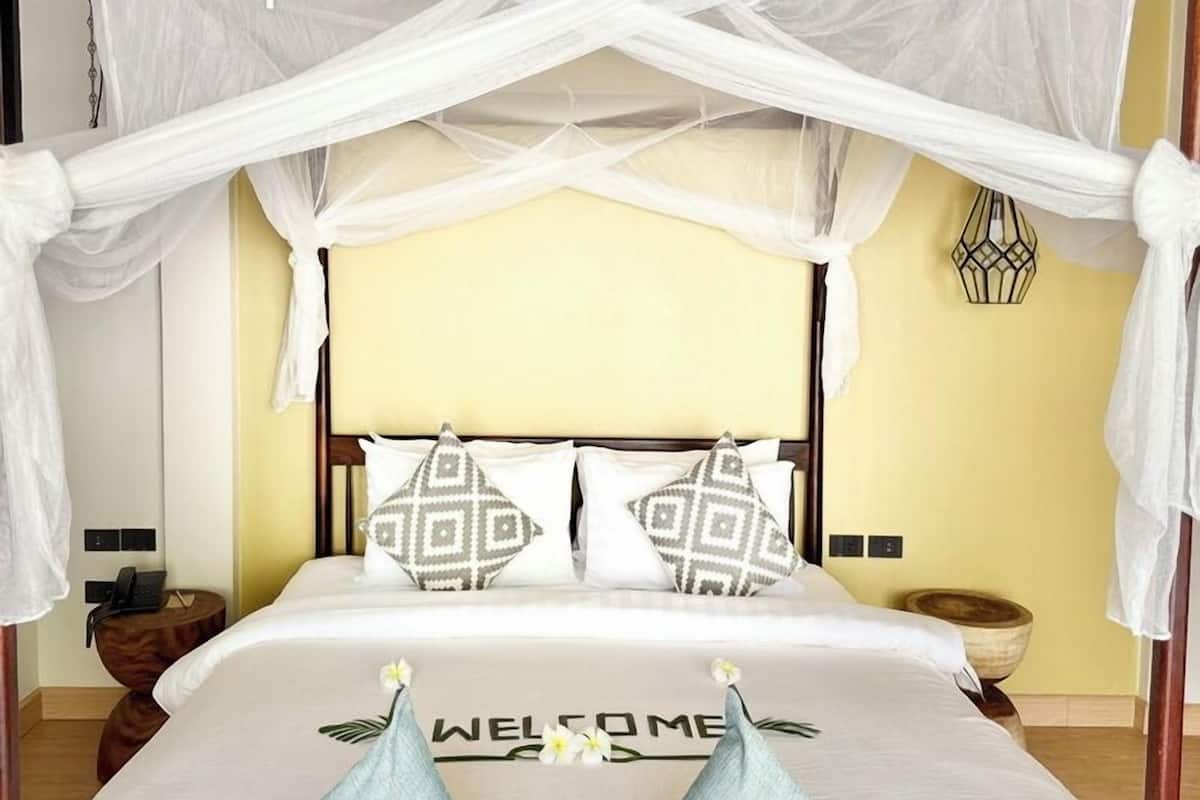 Seaview Family Pool Villa | Select Comfort 床墊、迷你吧、房內夾萬、書桌